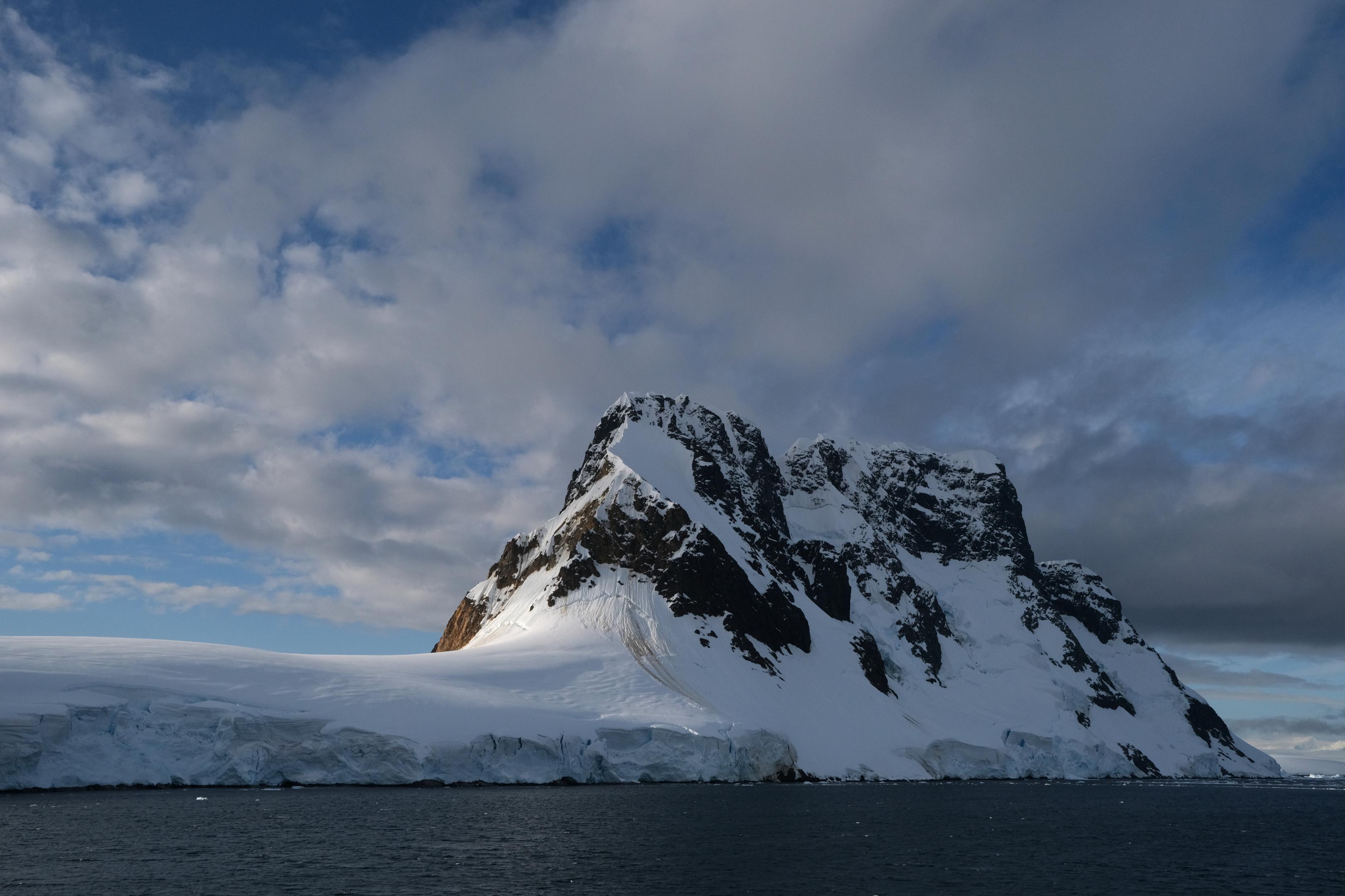 Lemaire Channel (9:17 PM)